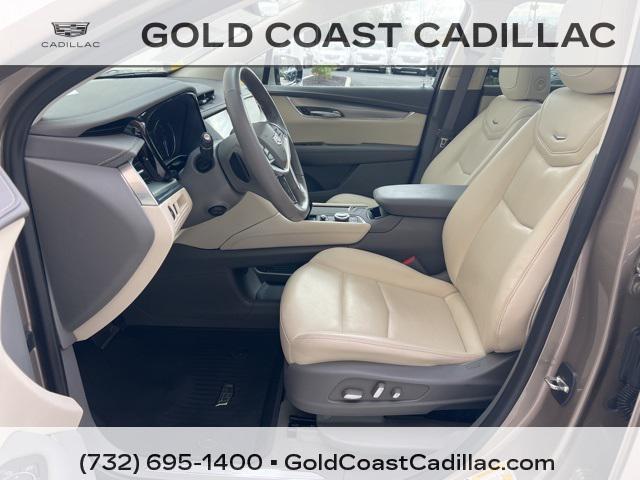 used 2022 Cadillac XT5 car, priced at $32,180