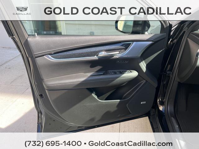 used 2022 Cadillac XT5 car, priced at $35,490