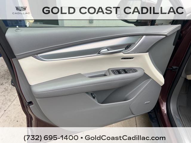 used 2022 Cadillac XT5 car, priced at $33,770