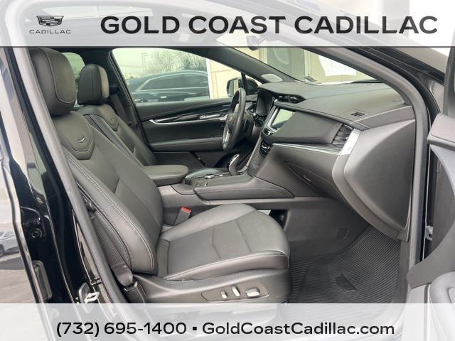 used 2022 Cadillac XT5 car, priced at $34,990