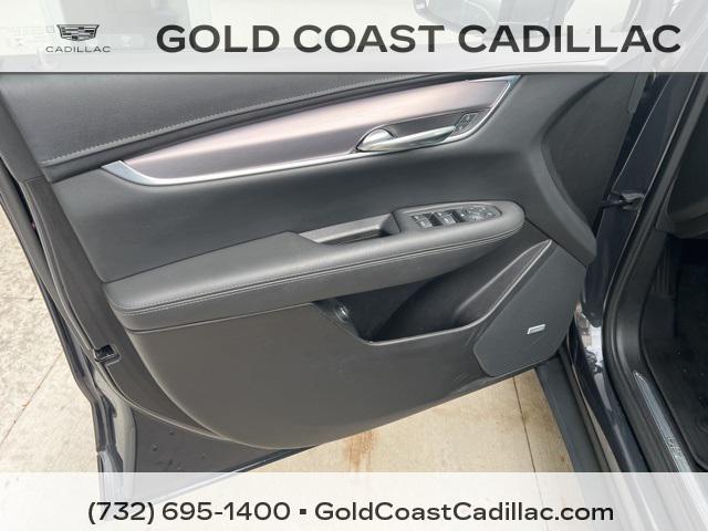 used 2022 Cadillac XT5 car, priced at $25,660
