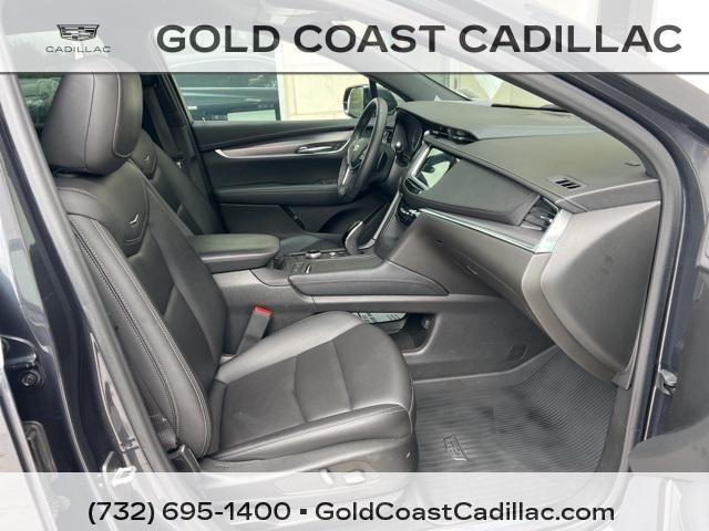used 2022 Cadillac XT5 car, priced at $25,660