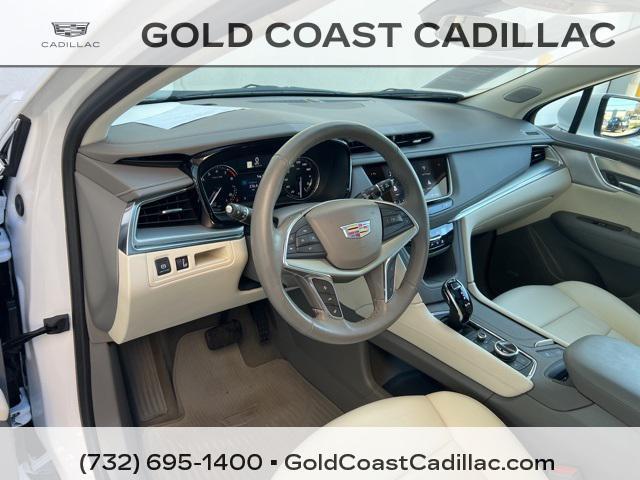 used 2022 Cadillac XT5 car, priced at $31,870