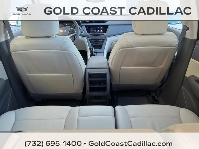 used 2022 Cadillac XT5 car, priced at $31,870