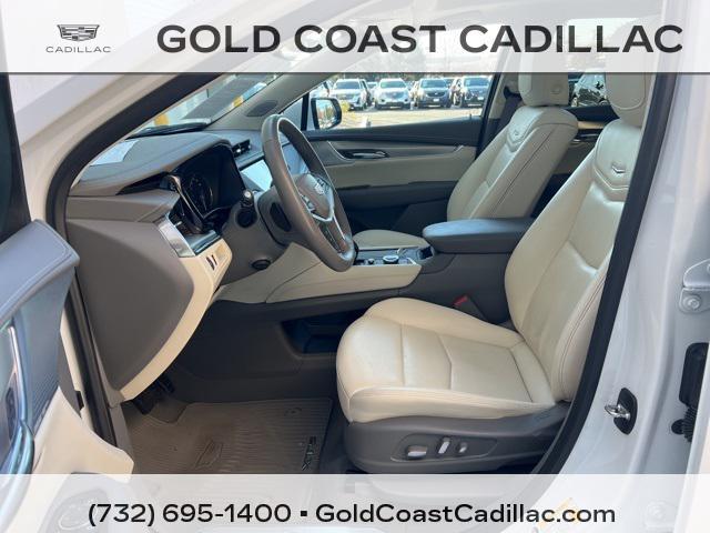 used 2022 Cadillac XT5 car, priced at $31,870