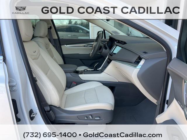 used 2022 Cadillac XT5 car, priced at $31,870