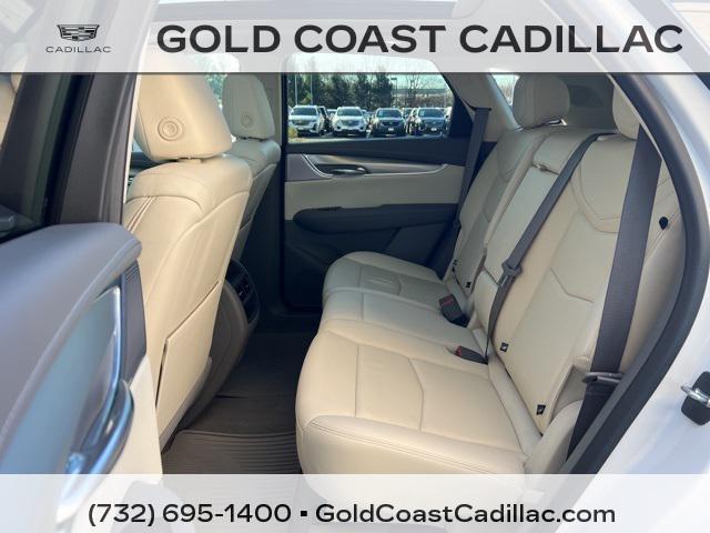 used 2022 Cadillac XT5 car, priced at $31,870