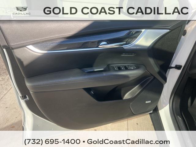 used 2023 Cadillac XT5 car, priced at $32,990