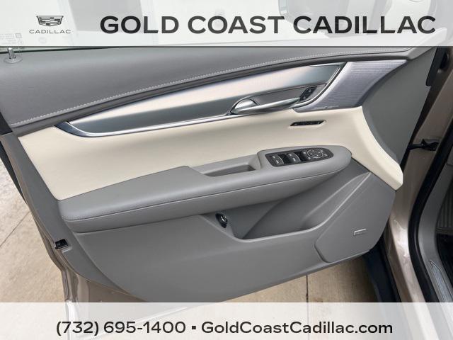 used 2023 Cadillac XT5 car, priced at $34,880