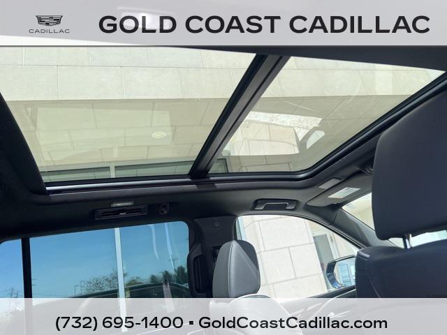 used 2022 Cadillac Escalade ESV car, priced at $60,990