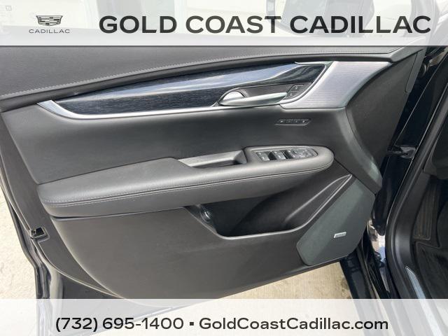 used 2022 Cadillac XT5 car, priced at $32,630