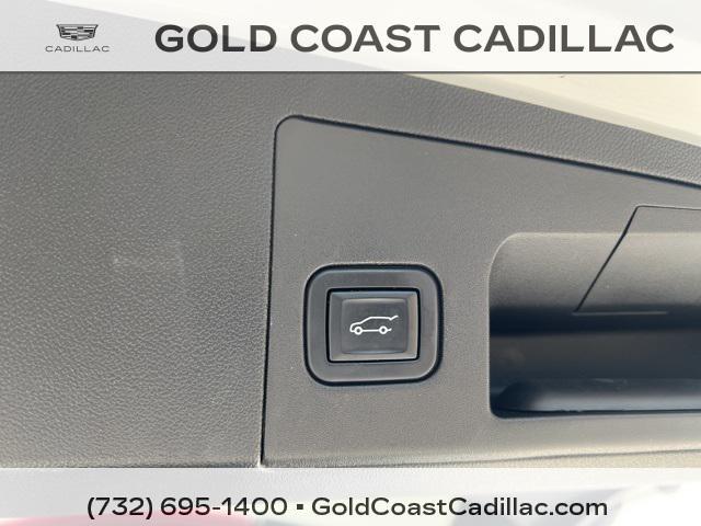 used 2022 Cadillac XT5 car, priced at $27,290