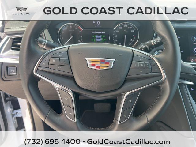 used 2022 Cadillac XT5 car, priced at $27,290