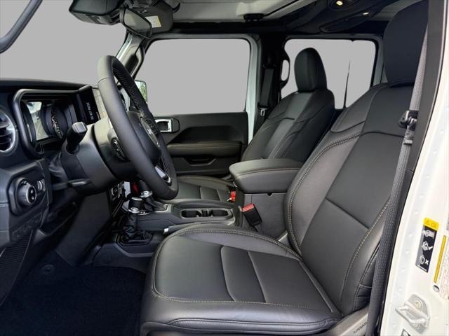 new 2025 Jeep Gladiator car, priced at $41,410