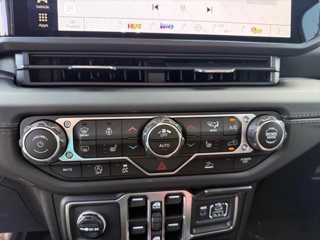 new 2025 Jeep Gladiator car, priced at $41,410