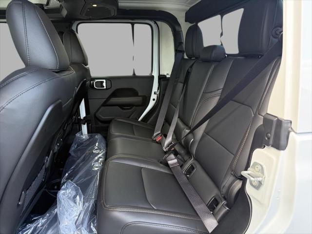 new 2025 Jeep Gladiator car, priced at $41,410