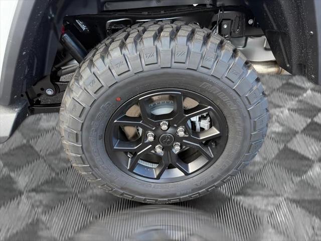 new 2025 Jeep Gladiator car, priced at $41,410