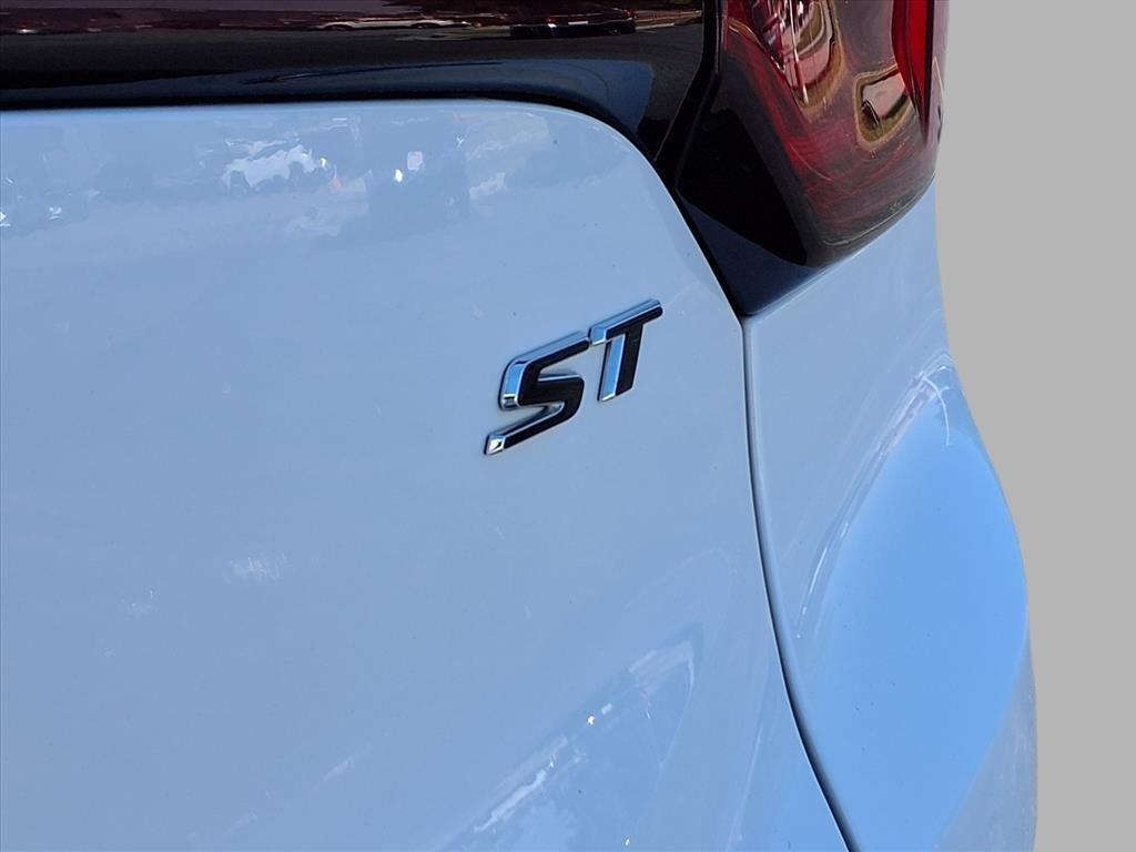 used 2024 Buick Encore GX car, priced at $21,950