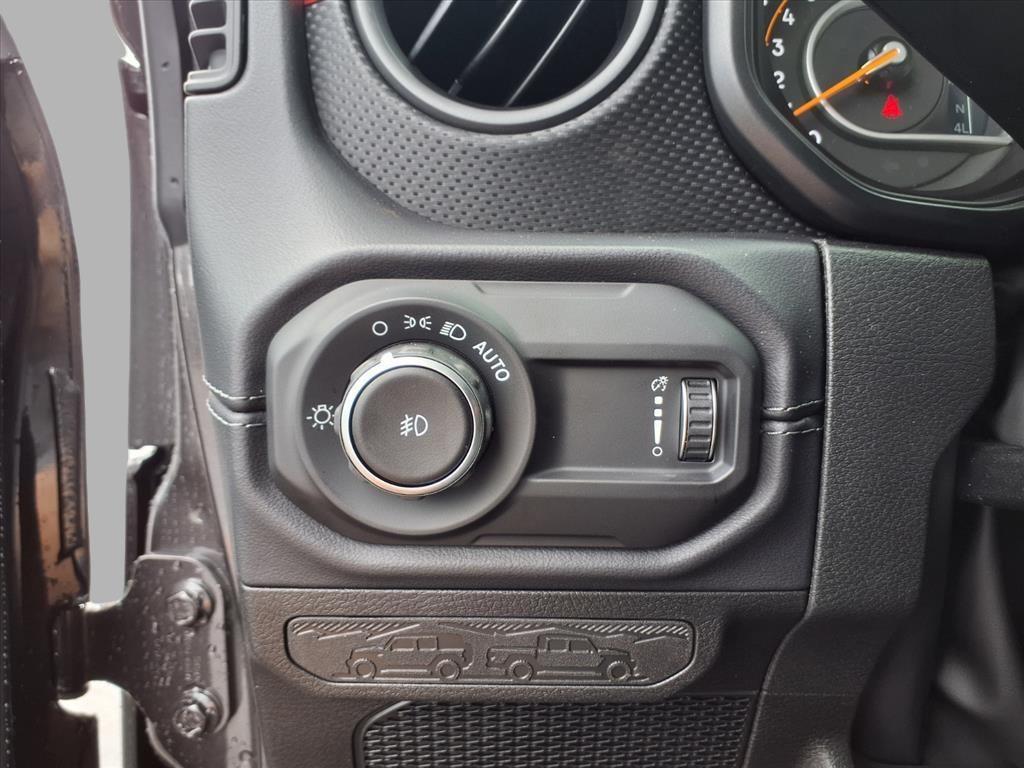 new 2025 Jeep Wrangler car, priced at $52,996