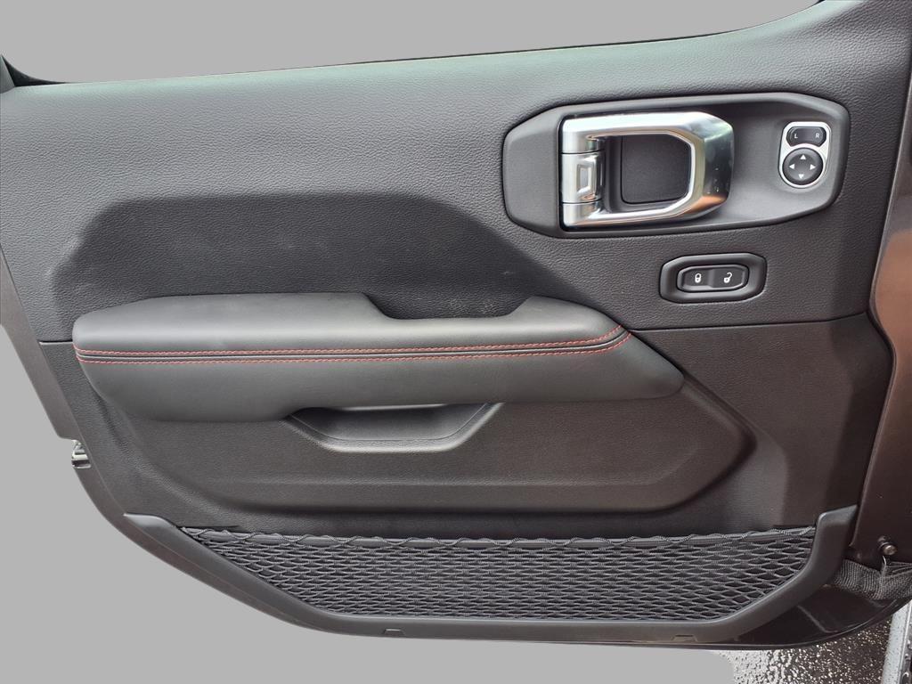 new 2025 Jeep Wrangler car, priced at $52,996