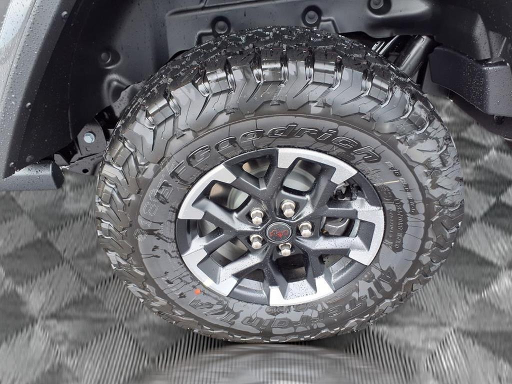 new 2025 Jeep Wrangler car, priced at $52,996