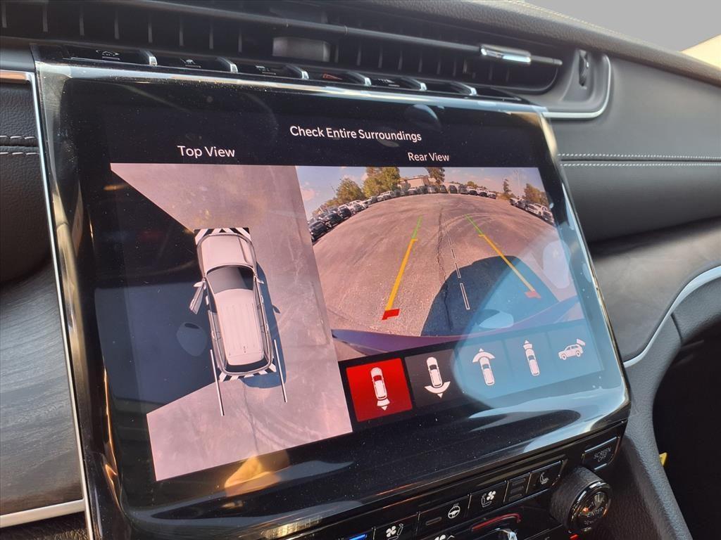 new 2025 Jeep Grand Cherokee car, priced at $47,609