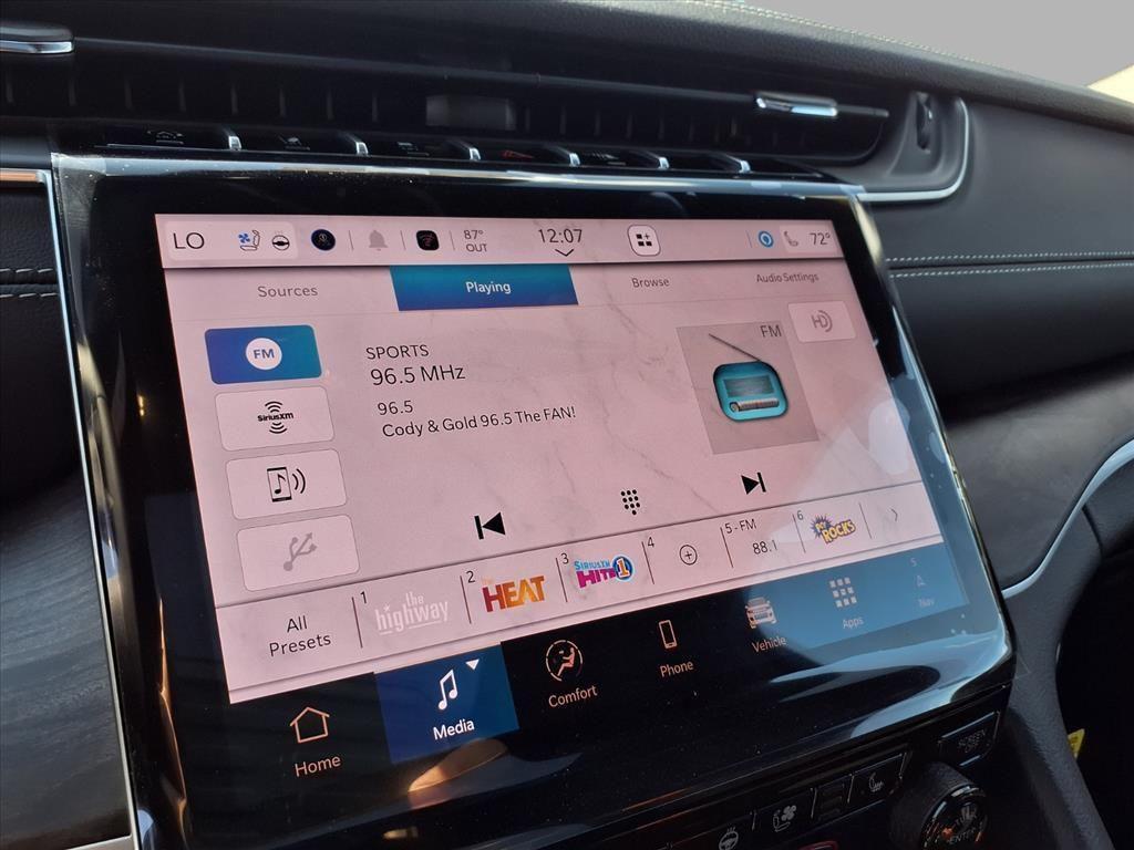 new 2025 Jeep Grand Cherokee car, priced at $47,609