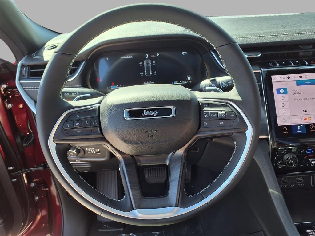 new 2025 Jeep Grand Cherokee car, priced at $47,609