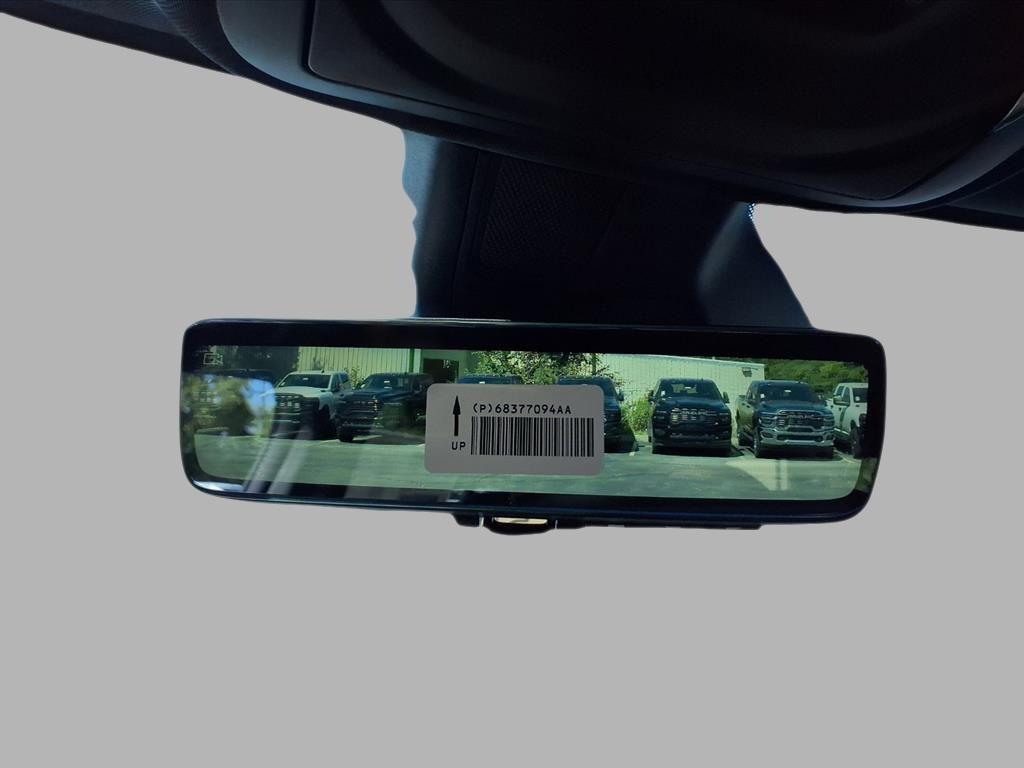 new 2025 Jeep Grand Cherokee car, priced at $47,609