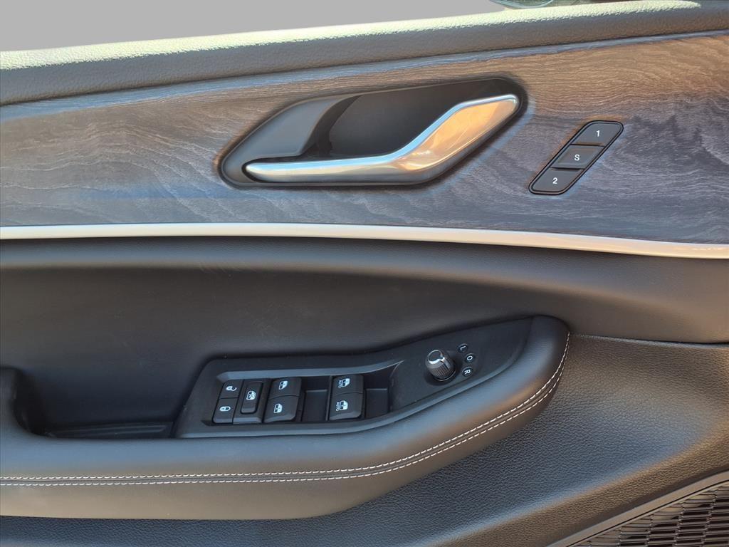 new 2025 Jeep Grand Cherokee car, priced at $47,609