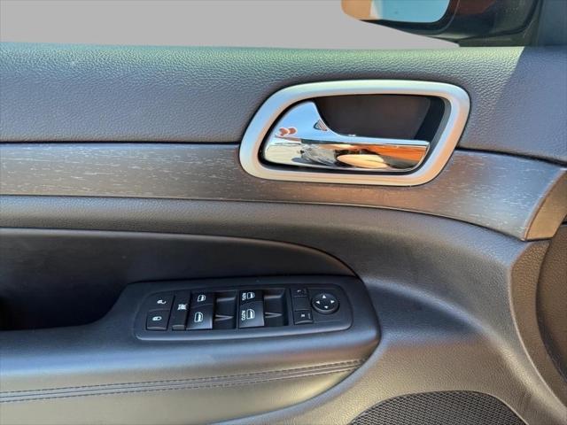 used 2017 Jeep Grand Cherokee car, priced at $15,531