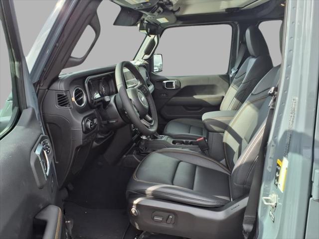 new 2025 Jeep Gladiator car, priced at $44,612