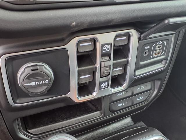 new 2025 Jeep Gladiator car, priced at $44,612