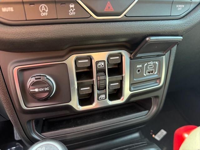 new 2025 Jeep Wrangler car, priced at $39,397