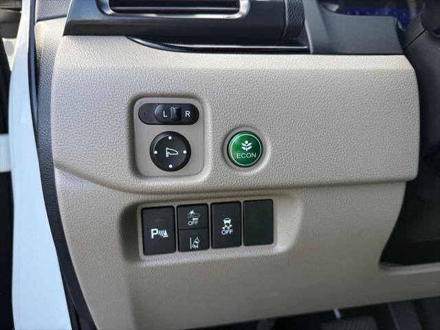 used 2021 Honda Pilot car, priced at $28,647