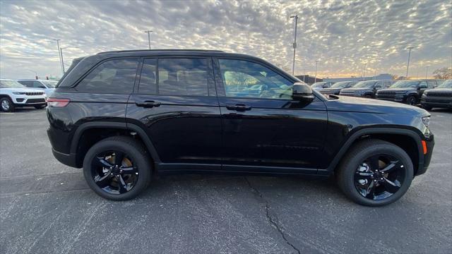 new 2025 Jeep Grand Cherokee car, priced at $51,955