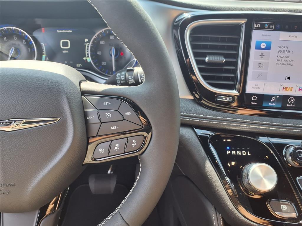 new 2026 Chrysler Pacifica car, priced at $46,075