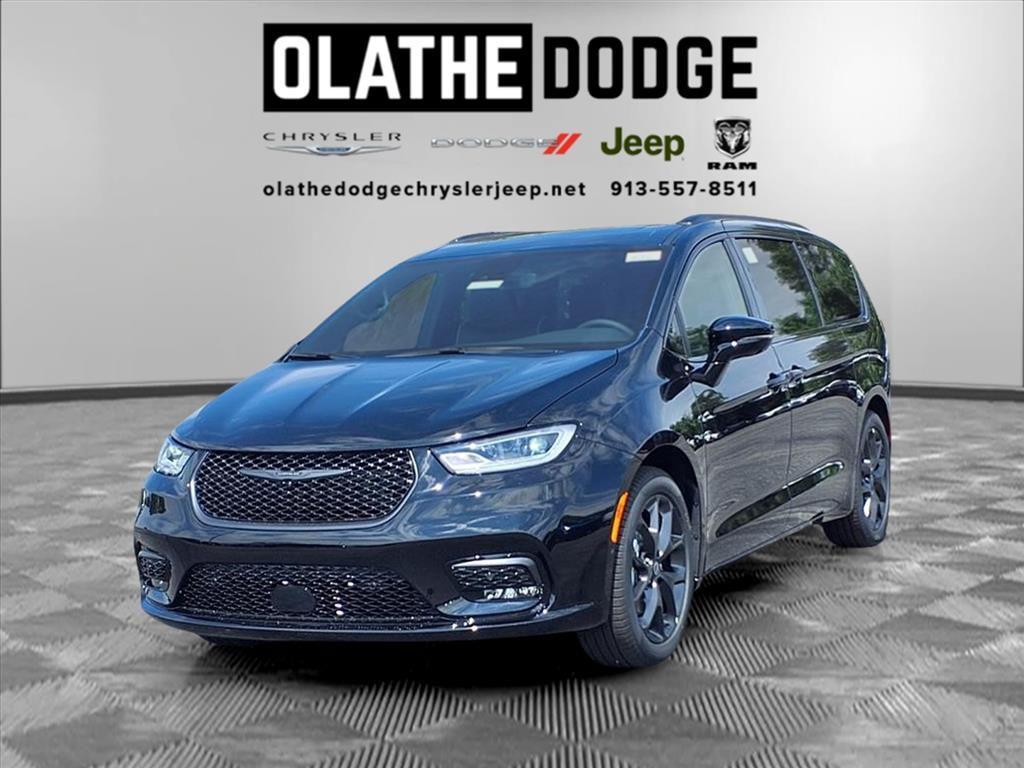 new 2026 Chrysler Pacifica car, priced at $50,575