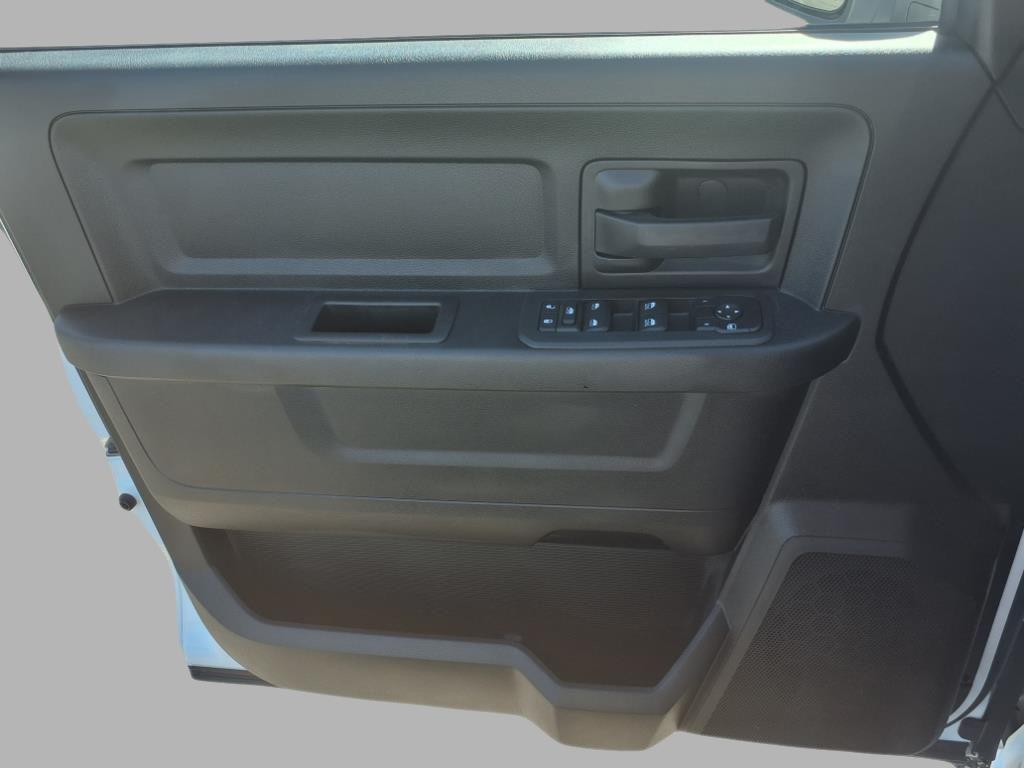 new 2025 Ram 2500 car, priced at $47,932