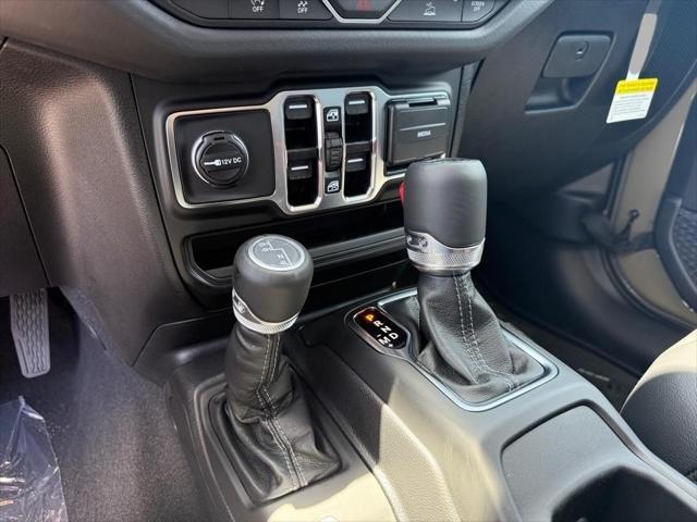 new 2025 Jeep Gladiator car, priced at $41,150