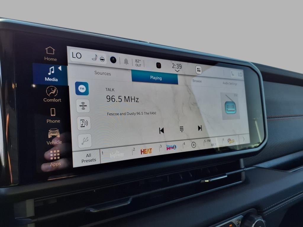 new 2025 Jeep Wrangler car, priced at $49,628