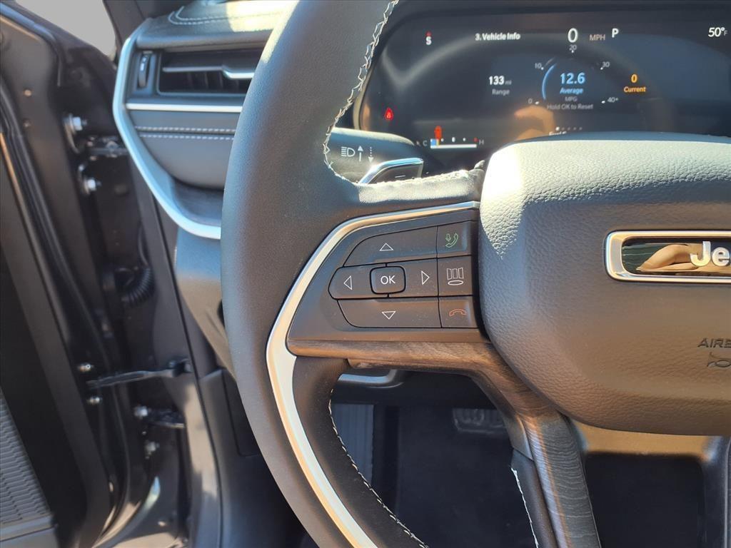 new 2025 Jeep Grand Cherokee car, priced at $42,873