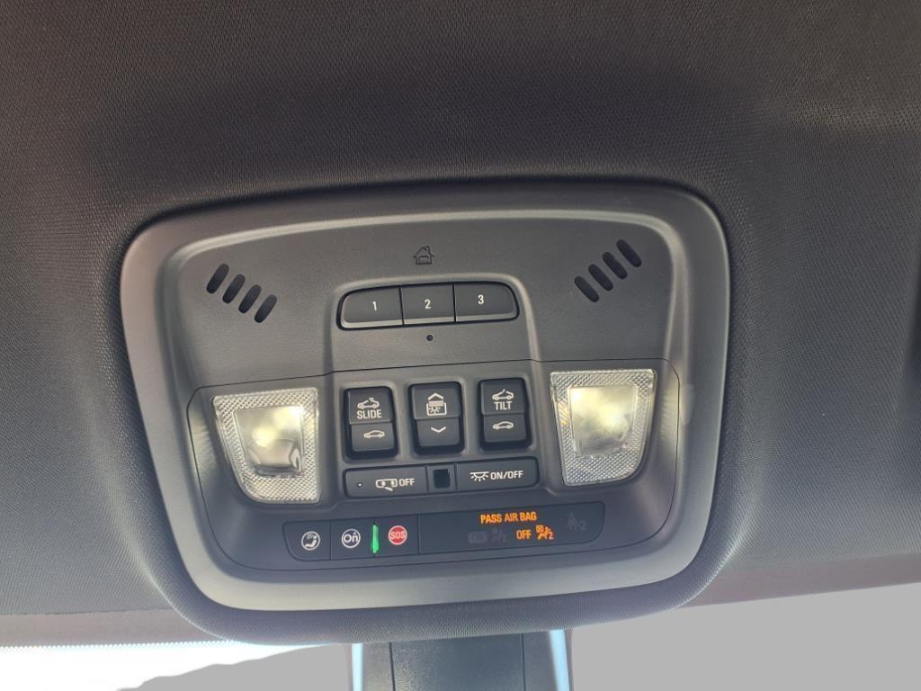 used 2022 Chevrolet Traverse car, priced at $34,550