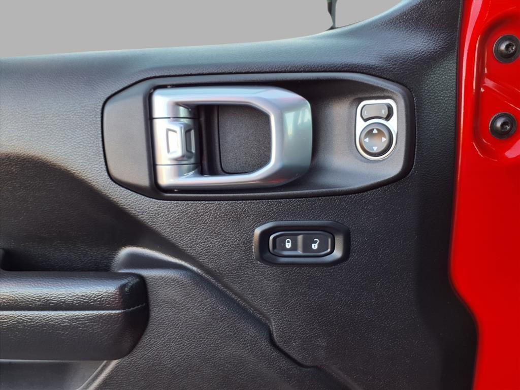 used 2022 Jeep Wrangler Unlimited car, priced at $31,495