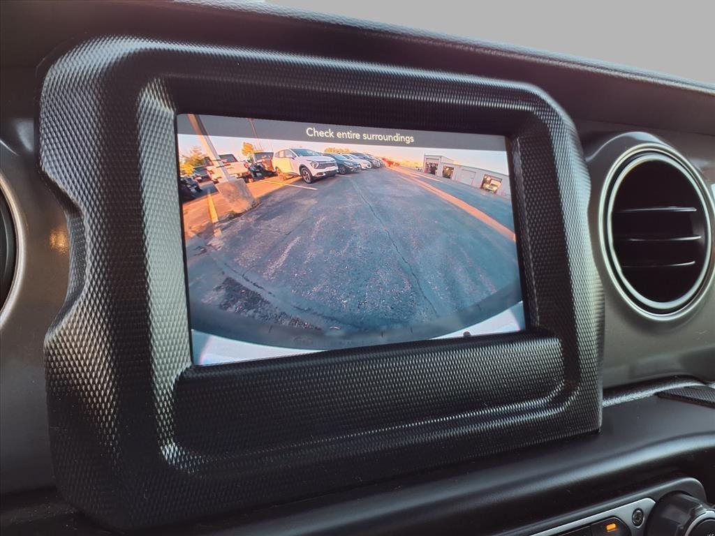 used 2022 Jeep Wrangler Unlimited car, priced at $31,495