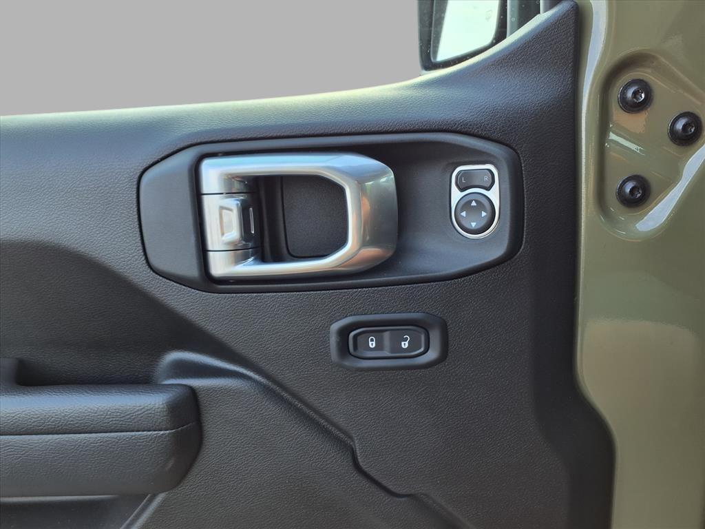 used 2025 Jeep Wrangler car, priced at $42,524