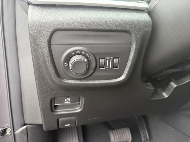 new 2025 Jeep Grand Cherokee L car, priced at $39,969