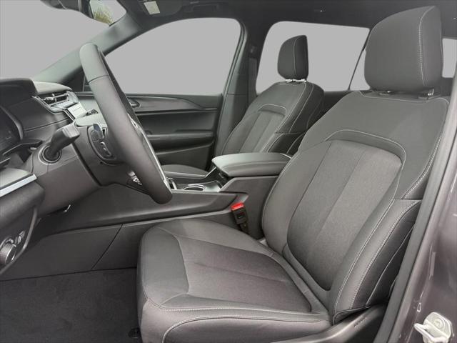 new 2025 Jeep Grand Cherokee L car, priced at $39,969
