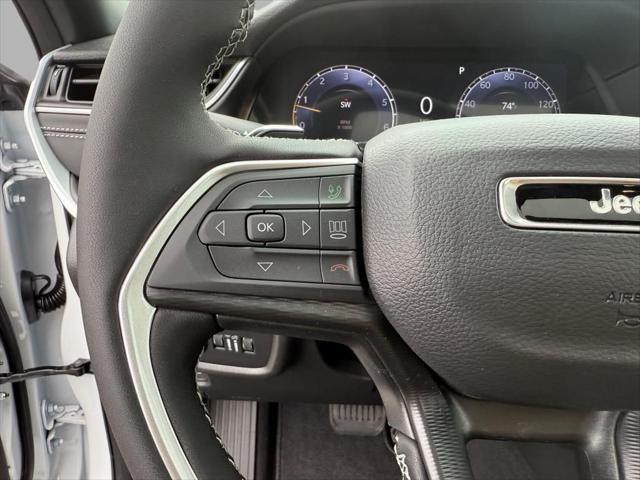 new 2025 Jeep Grand Cherokee L car, priced at $38,004