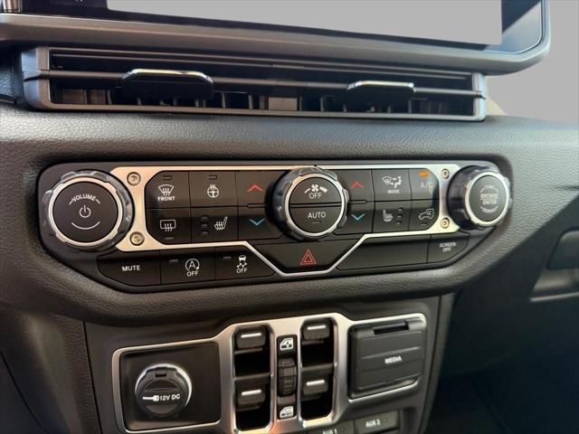 new 2025 Jeep Wrangler car, priced at $60,995